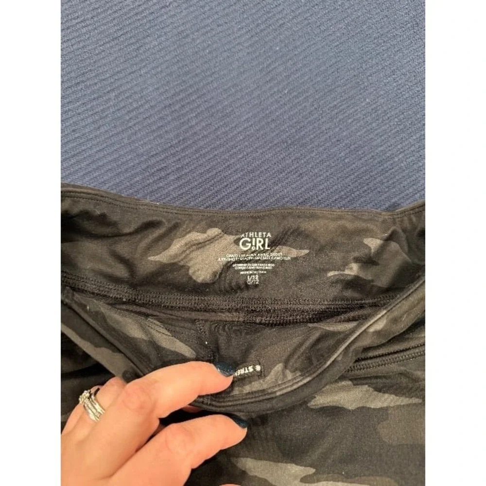 Athleta Girl Camo Lux Print Swing Skort L/12 GUC